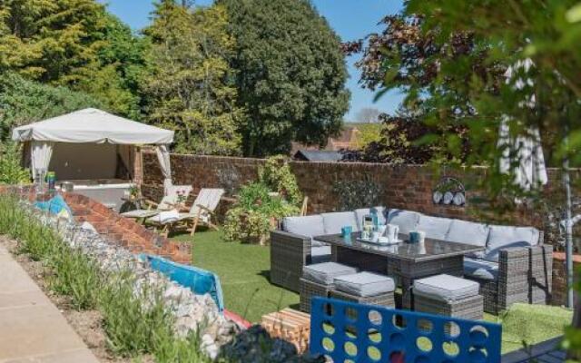 The Manor Coach House