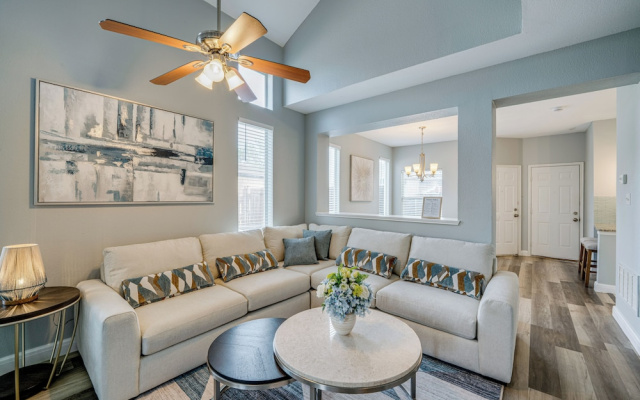 Pet Friendly! Renovated Arlington Home Near At&t