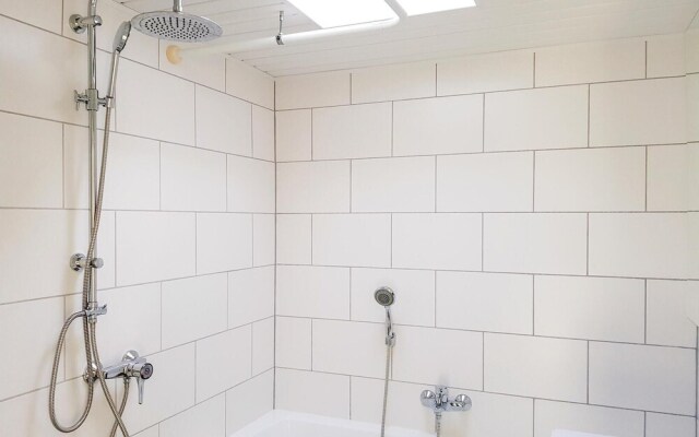 Nice Apartment in Hippolytushoef With 2 Bedrooms and Wifi