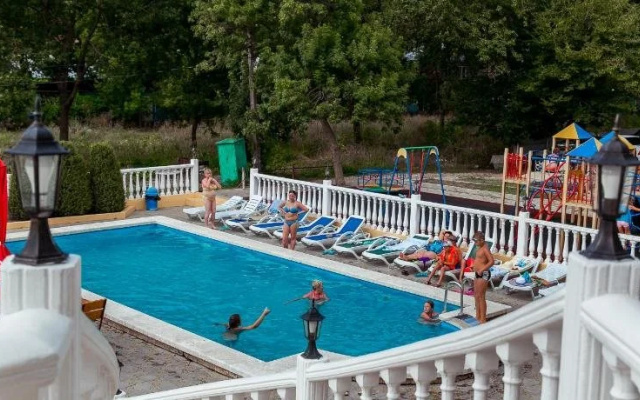Leto (Lermontovo)