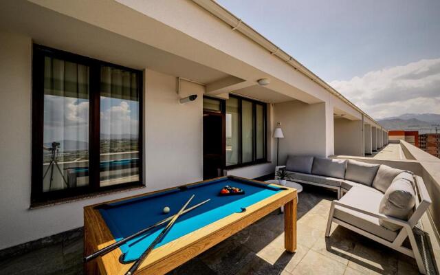 Penthouse Chic by Landev