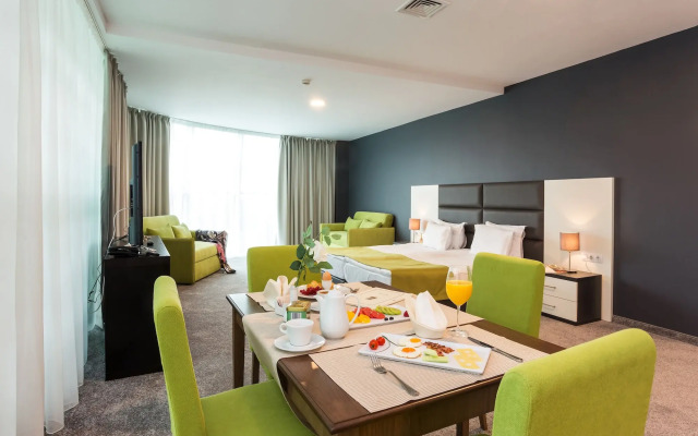 Earth and People Hotel & Spa