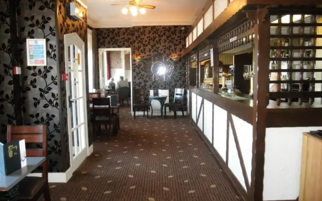 Queens Lodge