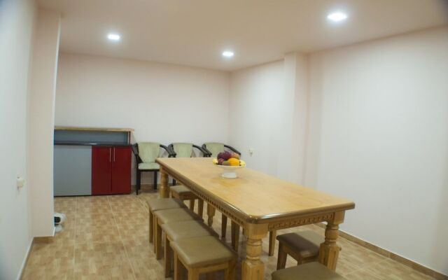 Petrosyan Hostel