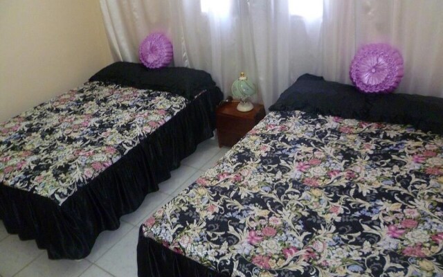 Hostal Roger y Otilia BARACOA