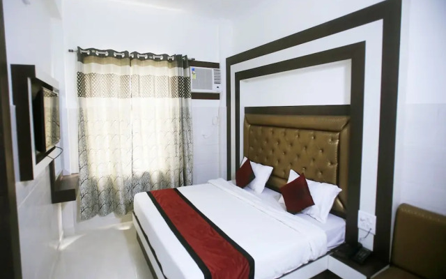 Oyo 17006 Hotel Girnar