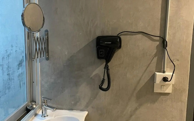 ORA Hostel Bangkok