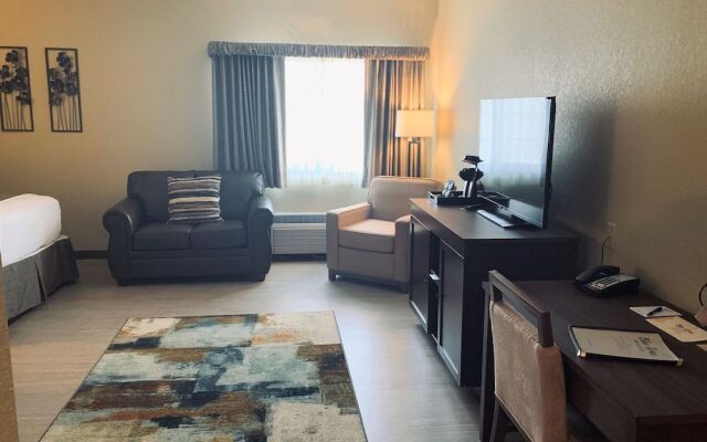 Blue Grass Inn & Suites