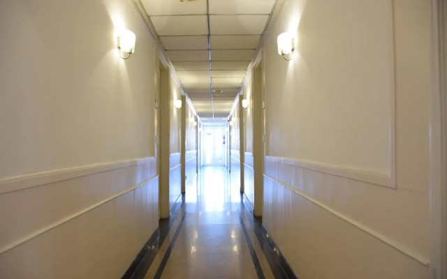 FabHotel Hill View Jubilee Hills
