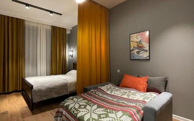 Redco ALPIC Studio Apartment near Gondola