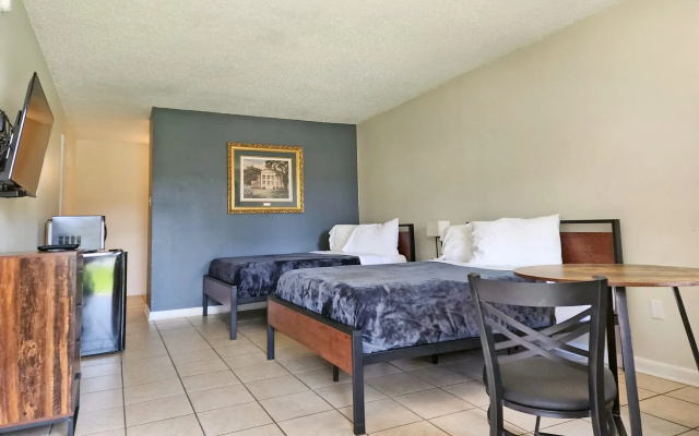 Red Carpet Inn - Houma LA