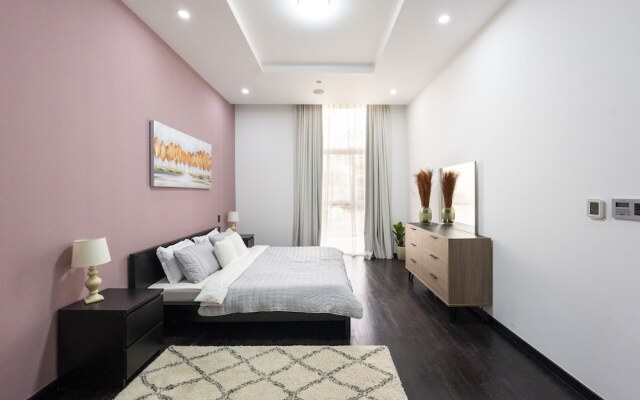 Modern beachfront 1BR apartment