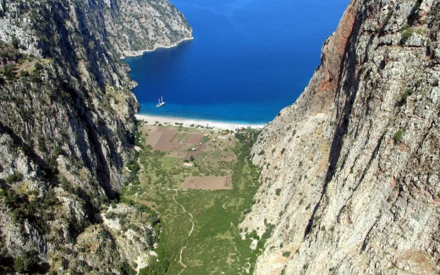 An Unspoilt Setting, Luxurious Surroundings and a Warm, Personal Welcome