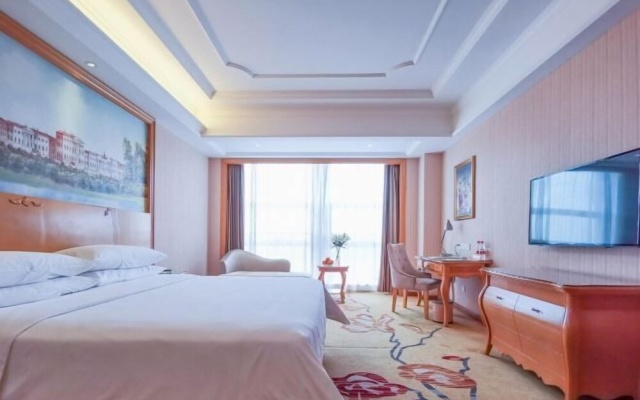 Vienna International Hotel Jiujiang Shili Street – Guest Rooms – Jiujiang