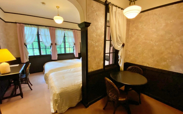 Restaurant & Hotel Traumerei – Guest Rooms – Hakuba