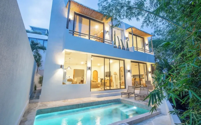 Boho Retreat 3BR Enclosed Lounge 5min Beach