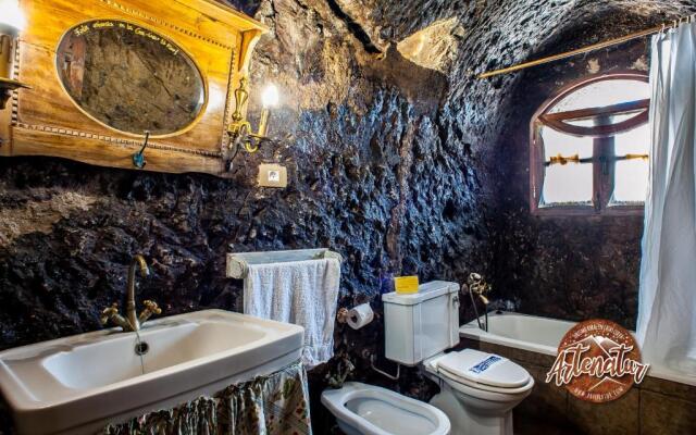 Casa Cueva Las Margaritas