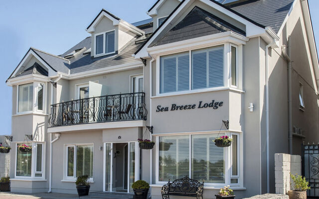 Sea Breeze Lodge B&B