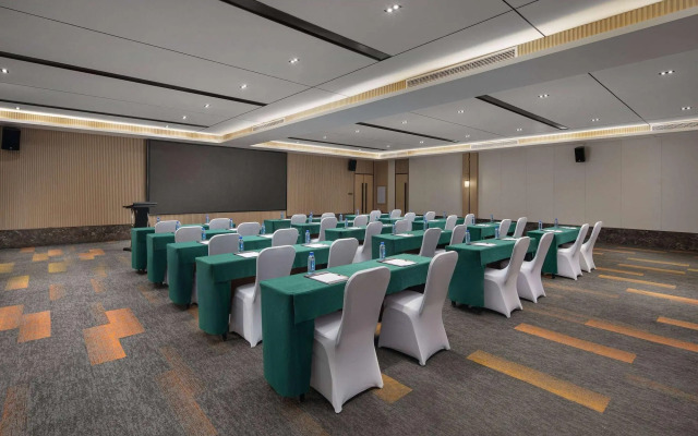 Ramada by Wyndham Guilin Yangshuo Resort