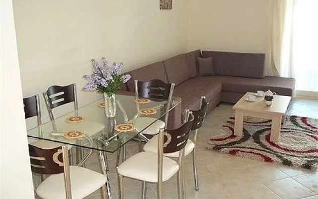 Flamingo Country Residences