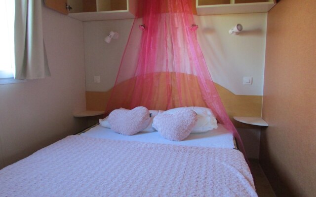 Camping Le Lac O Fées