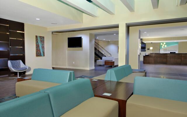 Holiday Inn Metairie New Orleans by IHG