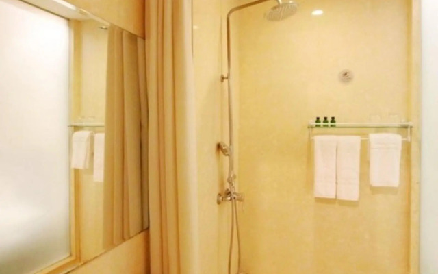 Days Inn Frontier Qingdao Airport