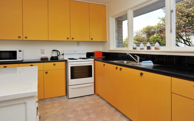 Woodbury Villa