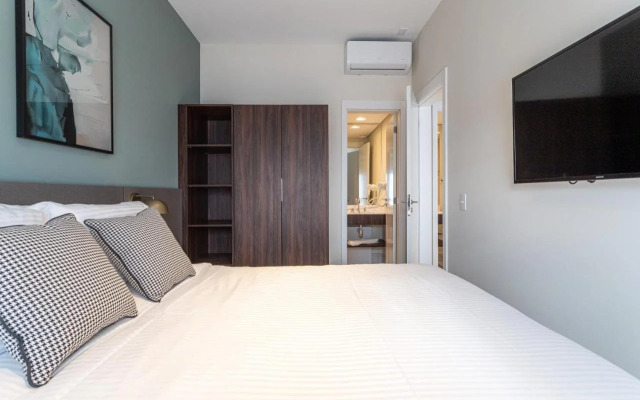 Iconyc House of Charlie