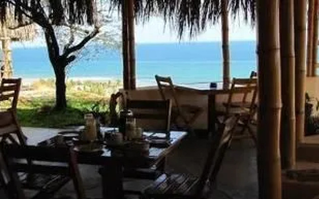 Kontiki Bungalows Mancora