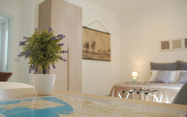 Bari Rooms Central Station