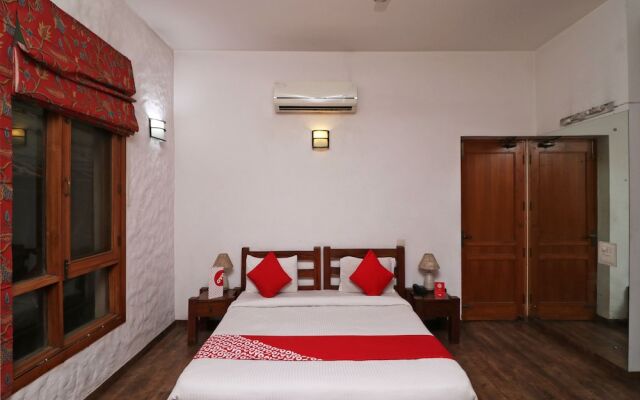 OYO 14104 Pearl Villa's