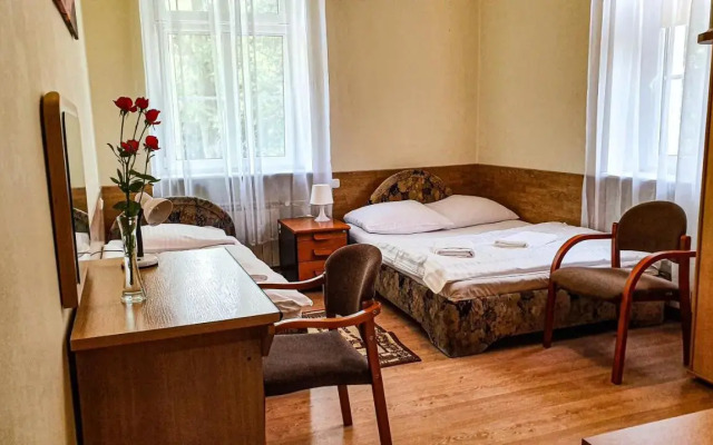 Dworek Brodowo Restauracja Hotel Przyjęcia