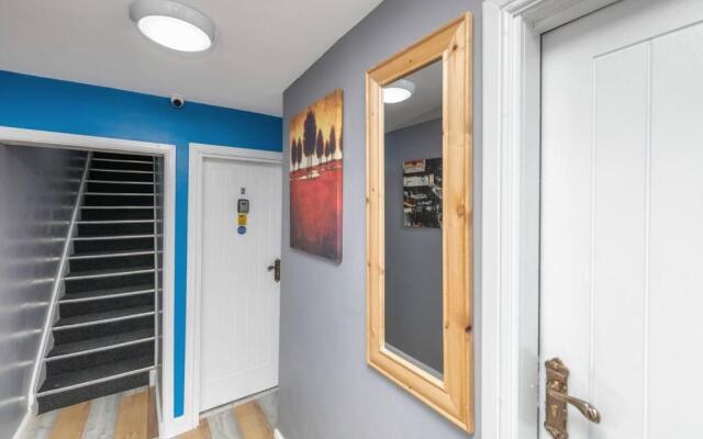 Luxury Living - Lovely 1 Bedroom Apartment