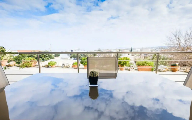 NeSo - Peter's Flat steps to Beach with Great Views