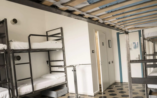 Madama Hostel & Bistrot