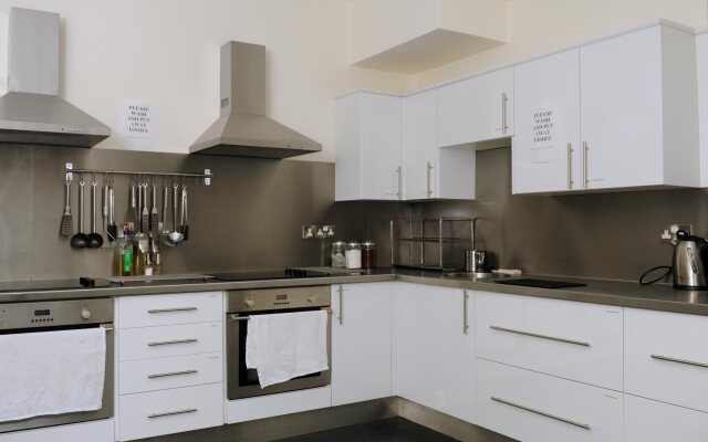 West End Hotel - Hostel