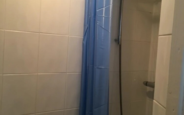 Homely 2- bed Apartment -ground Floor-sleeps 4