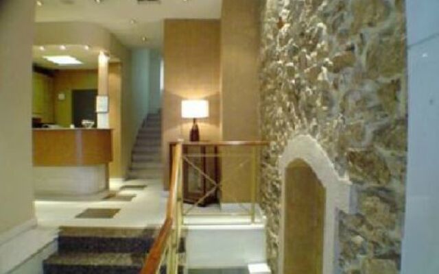 Eva Hotel