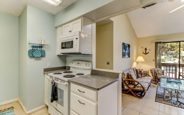 Dog Friendly Condo, Easy Access to Amelia Island Beautiful Beaches by RedAwning