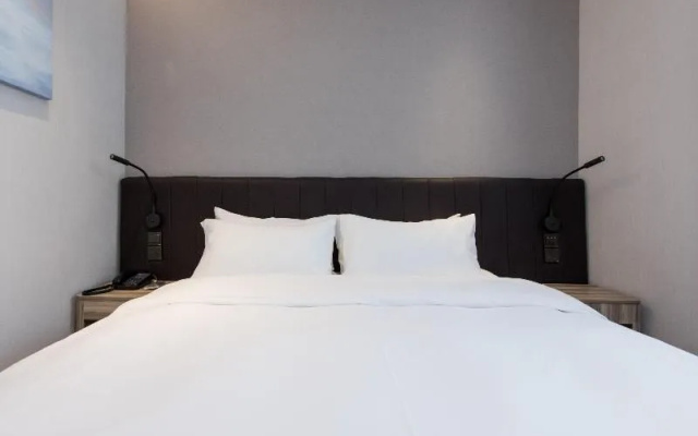 Hanting Premium Hotel Beijing Yayuncun Bird's Nest New Branch