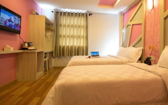 Sunshine Inn Plus