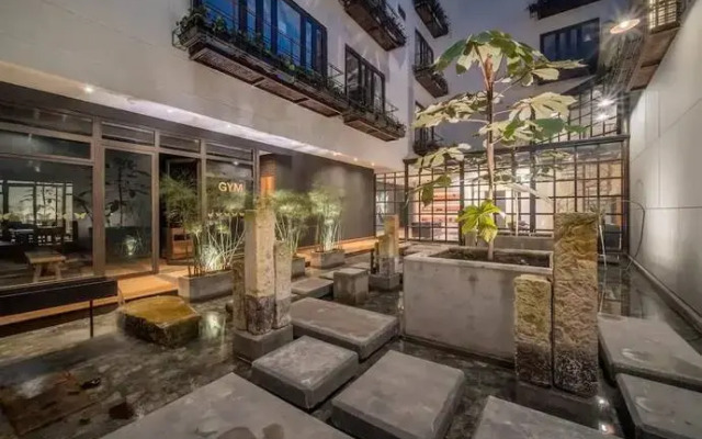 La Primera by Wynwood House