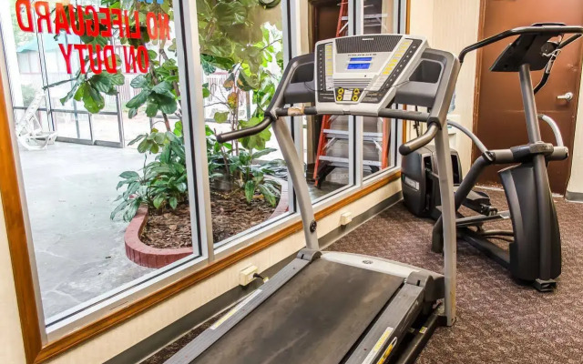 Norwood Inn Hudson - Akron North