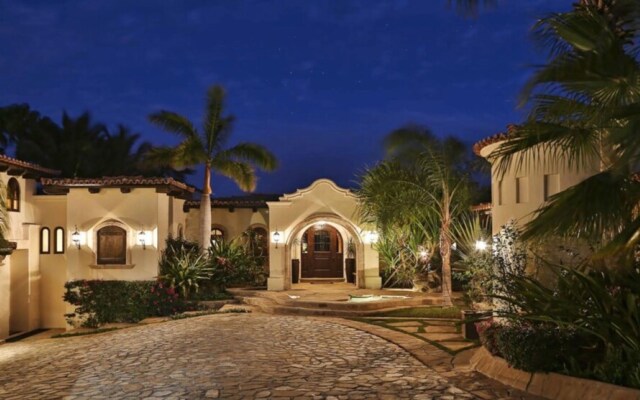 Casa Costa  by Cabo Platinum