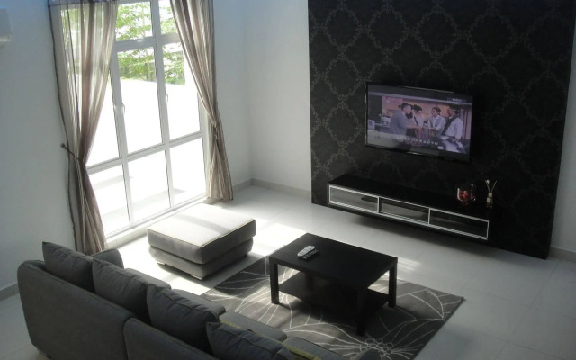 Shamrock Beach Villas Penang Seaview