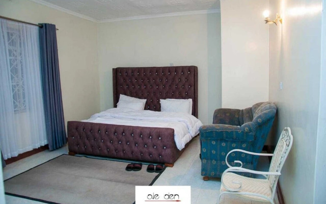Stay.Plus Ole Den Party House Kajiado