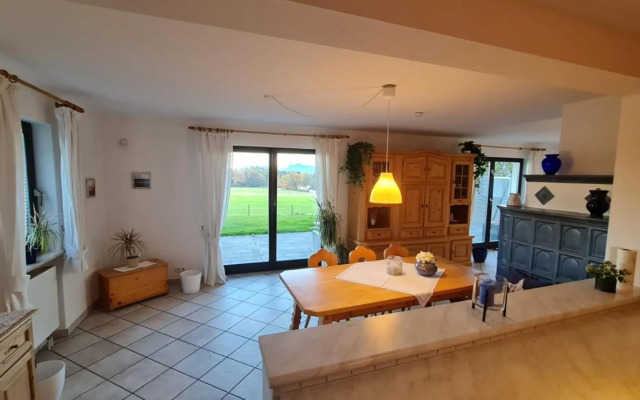 Schönes Ferienhaus am Herrenberg