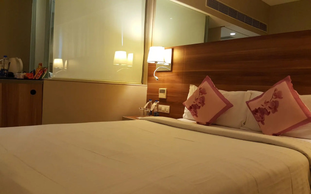 Royal Orchid Central, Vadodara