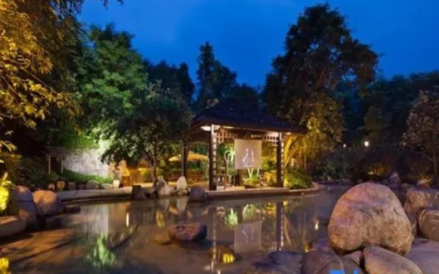 the Qingyuan Hotel Qingcheng